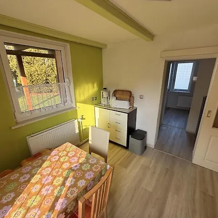 With 2 Bedrooms بيت للعطل