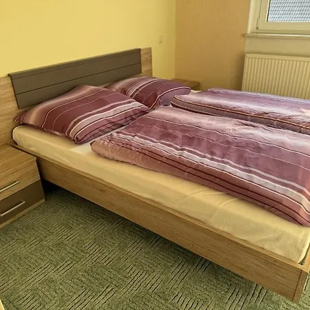 With 2 Bedrooms بيت للعطل